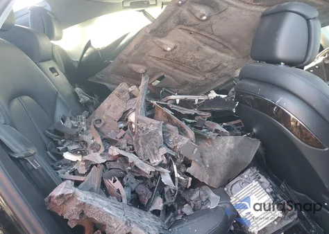 2015 Audi A8 L Quattro z USA, uszkodzony, nr VIN WAU32AFD2FN002607